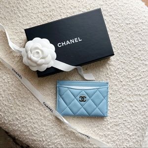 💙CHANEL 22s Light blue card holder case in gold hardware💙